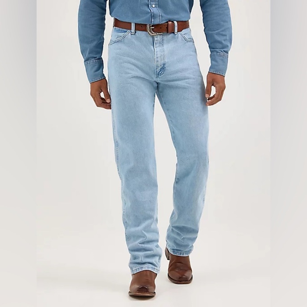 Men’s Wrangler Cowboy Cut Original Fit Jean - 32x34” - Color Light Blue Bleach